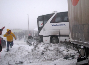 Konyada zincirleme trafik kazası: 11 yaralı