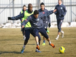 Konyasporda Kartalspor mesaisi