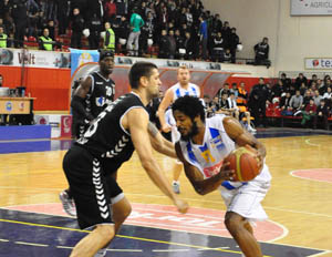 Üniversite Aliağa deplasmanında