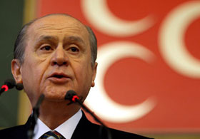 Bahçeli Erdoğan ve Güle yüklendi
