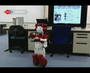 Bu robot her şeyi bir bakışta tanıyor