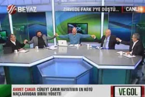 Ahmet Çakardan güldüren frikik!