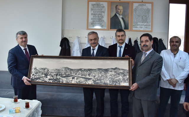 “durust-ve-caliskan-olanin-yolu-aciktir”-(6).jpg