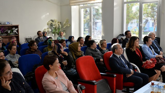 “ebeler-icin-guncel-yaklasimlarla-doguma-bakis”-egitimi-basladi-(4).jpg
