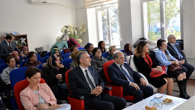 “ebeler-icin-guncel-yaklasimlarla-doguma-bakis”-egitimi-basladi-(8).jpg