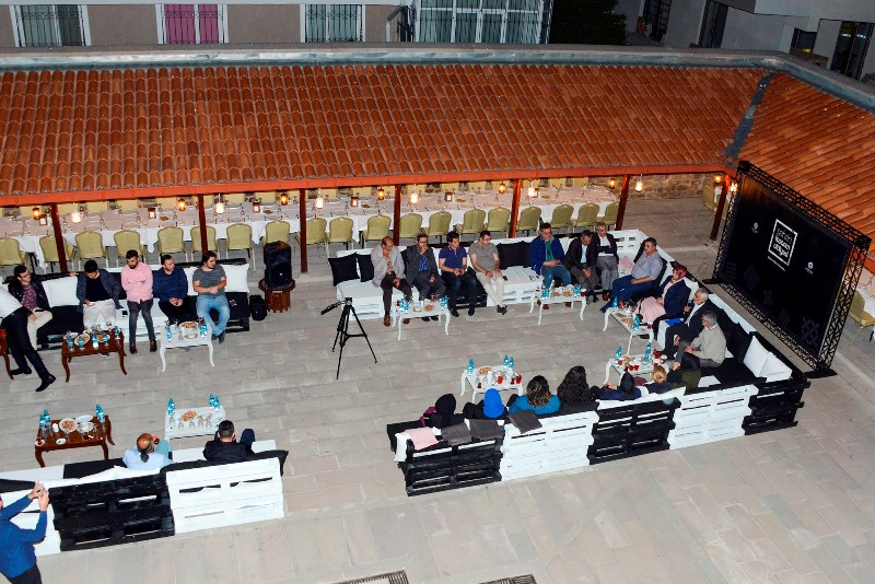 “insan-unsurunun-yetistirilmesi-sart”-meram-(4).jpg