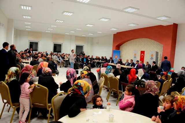 “siyasi-istikrar-icin-sistem-degisikligi-sart”-(8).jpg