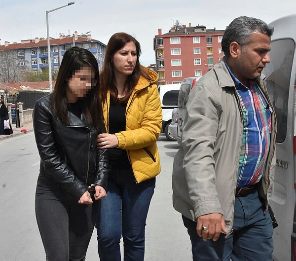 0x0-konyada-sevgilisinin-eski-erkek-arkadasini-instagramda-tuzak-kurup-bicakladi-1522660781446.jpg
