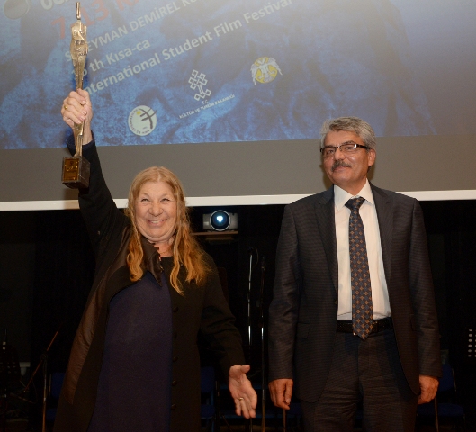 16.-kisa-ca-film-festivali-basladi--(5)-001.jpg