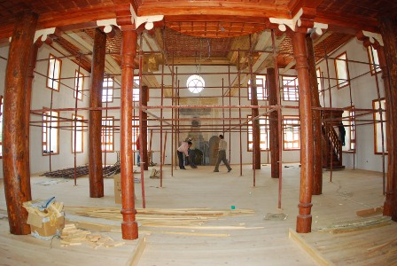 192-yillik-kisla-saray-camii.jpg