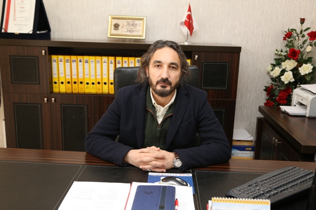 2-ismail-ozen.jpg