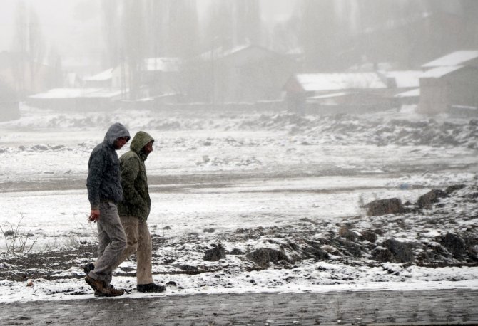 Doğu'da Kar Yağışı