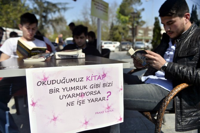 "Kitabını Al Gel" Projesi