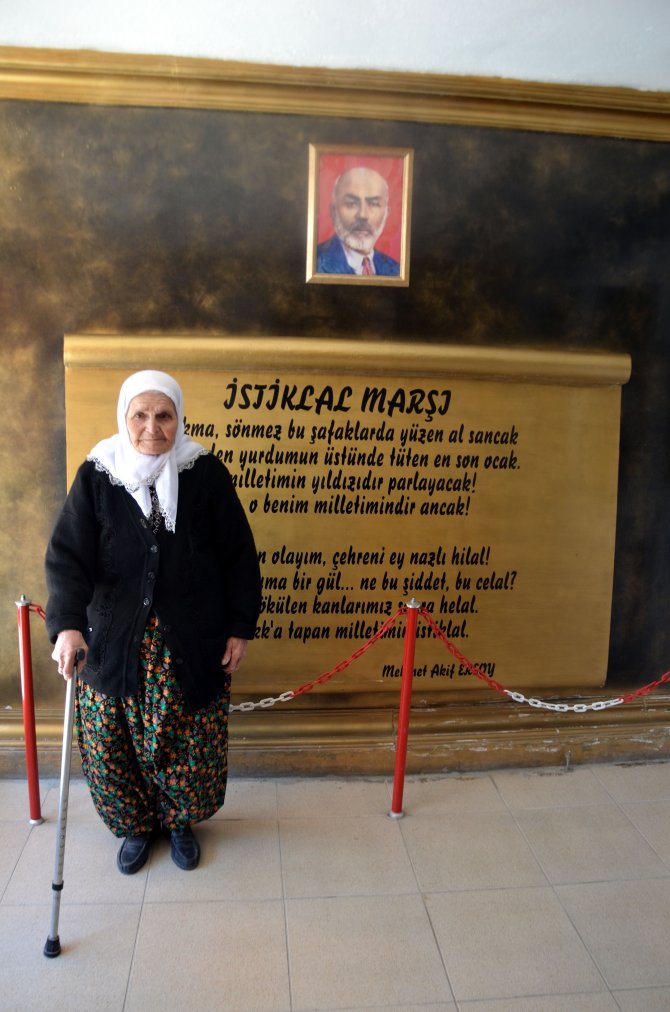 Köy Halkı İstiklal Marşı Klibinde Oynadı