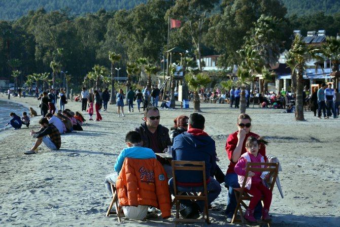 Muğla'da İki Mevsim Bir Arada Yaşanıyor