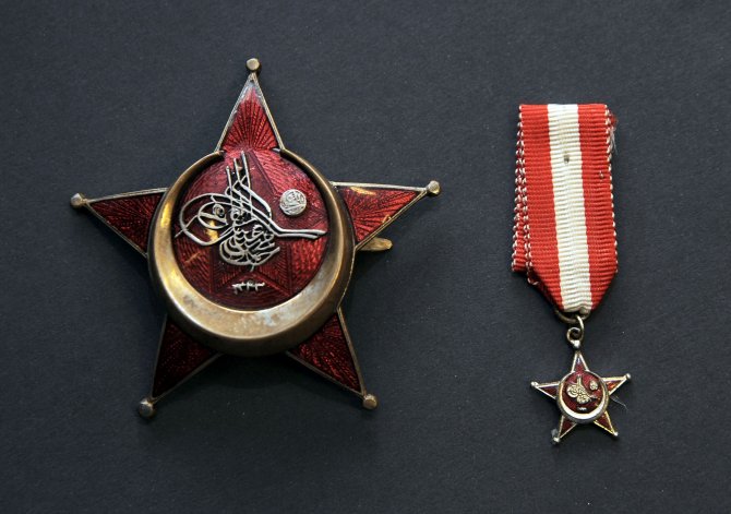 Mehmetçiğin Kahramanlığının Timsali "Sancak Madalyaları"