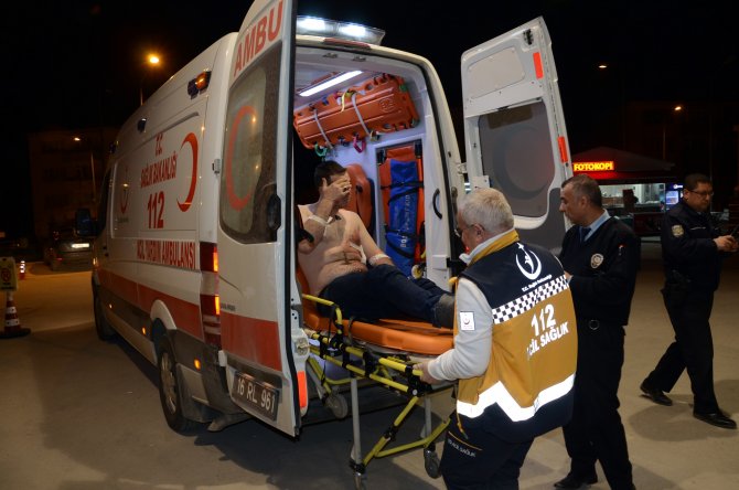 Bursa'da Yolcu Otobüsünde Bıçaklı Kavga: 1 Yaralı