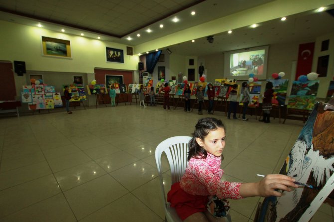 ''Hayal Dünyam, Benim Eserim'' Resim Sergisi Açıldı