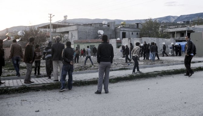 Kahramanmaraş'ta Taşlı Sopalı Kavga