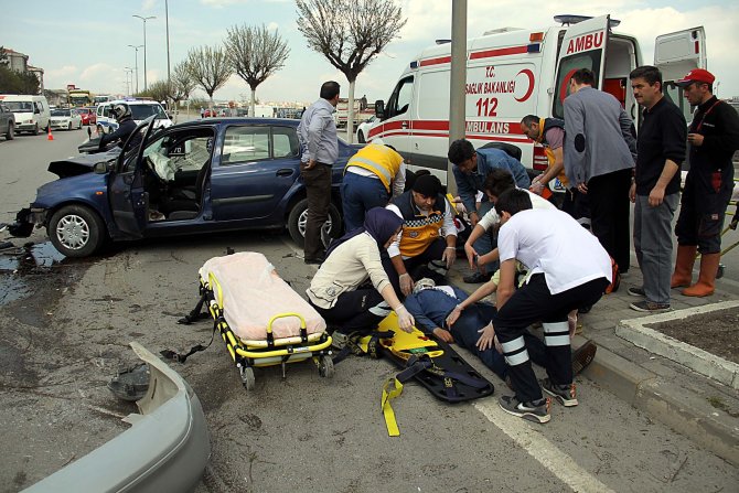 Karabük'te Zincirleme Trafik Kazası: 5 Yaralı