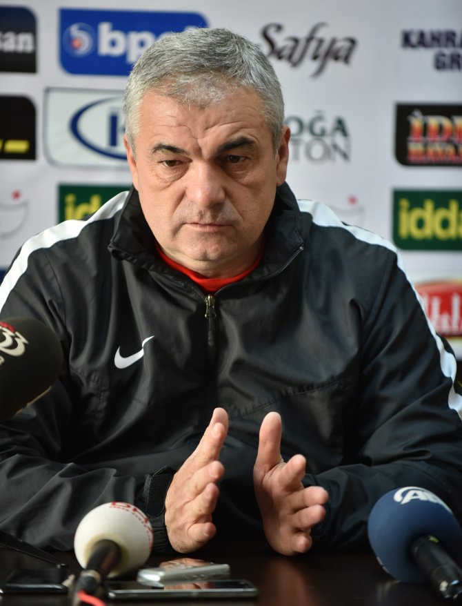 Mersin İdmanyurdu Teknik Direktörü Çalımbay: