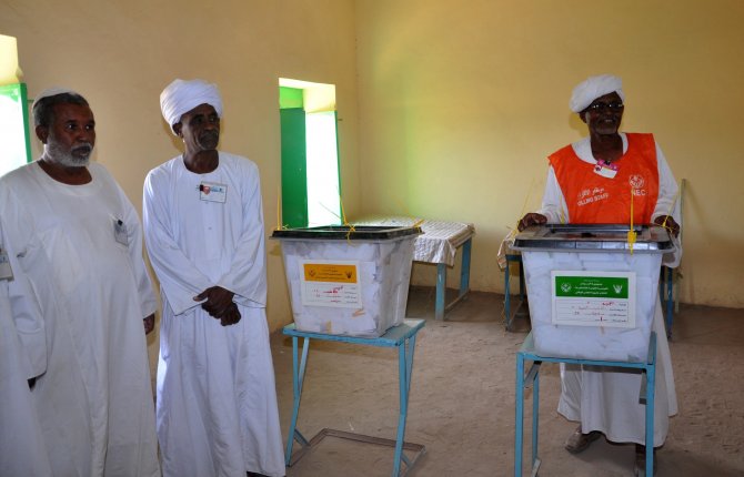 Sudan'da Seçimler