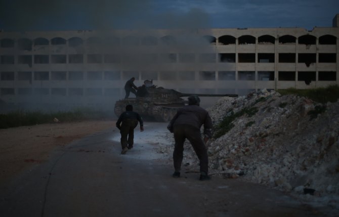 Aa Kameramanı Suriye'de Roket Saldırısında Yaralandı