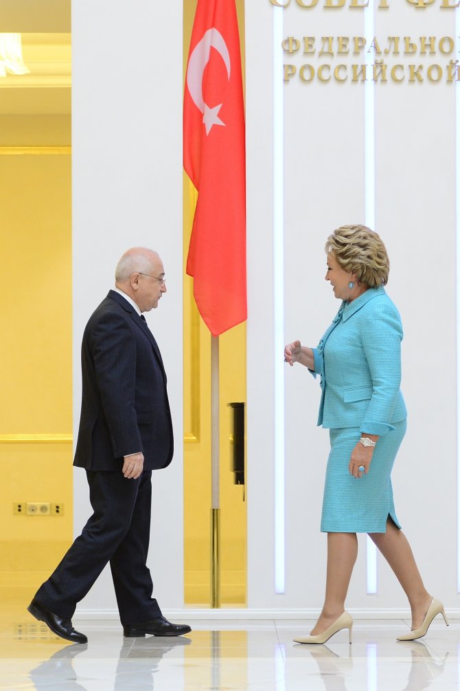 Tbmm Başkanı Çiçek Rusya'da