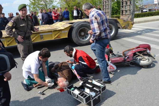 Askeri Aracın Çarptığı Yaralıya Asker Tesellisi