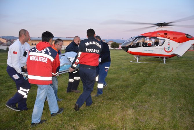 Bacağı Kopan Kişi Ambulans Helikopterle Hastaneye Kaldırıldı
