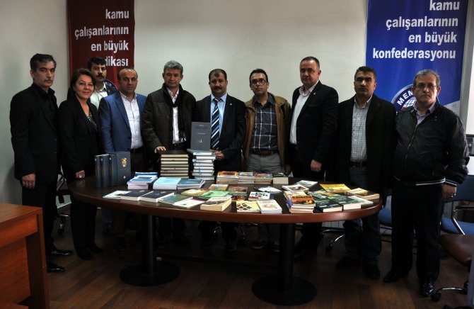 Eskişehir'de "Kütüphaneye Bir Kitap Da Sen Bağışla" Kampanyası