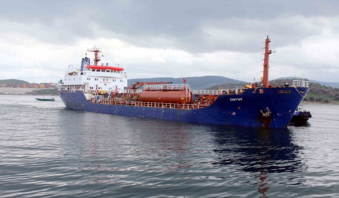 İzmir'de Ele Geçirilen Kaçak Akaryakıt