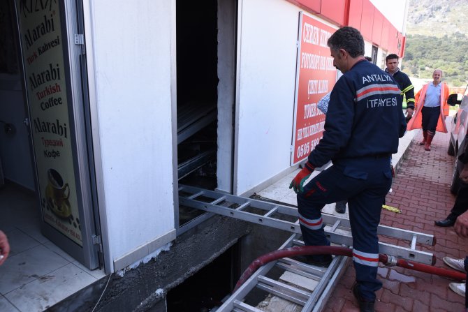 Kırtasiye Deposunda Patlama: 1 Ölü, 1 Yaralı