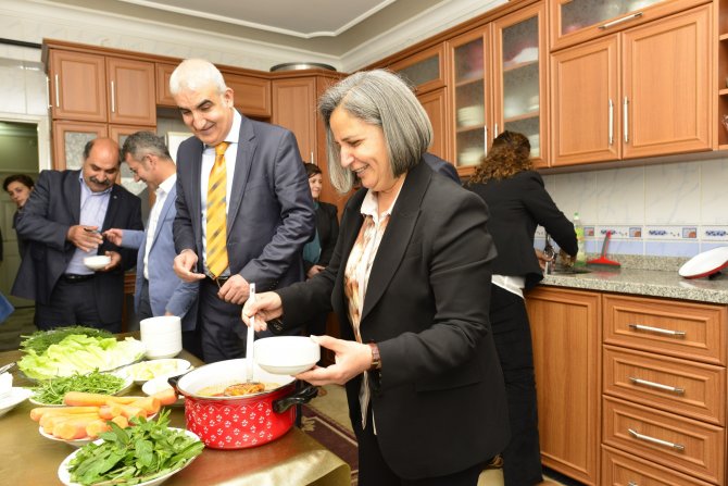 Kışanak, Kalp Sağlığı İçin Yemek Yaptı