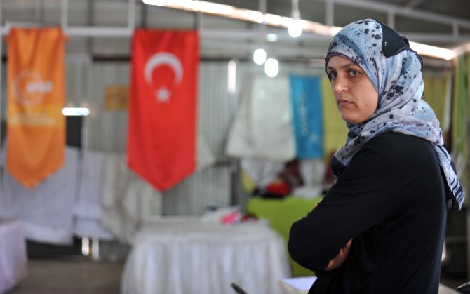 Suriyeli Kadınlar Hayata Umutla Tutunuyor