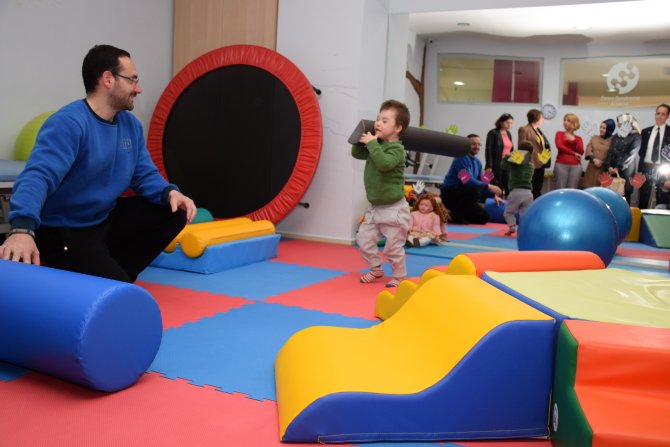 Tika'dan Arnavutluk'taki Down Sendromlu Çocuklara Yardım