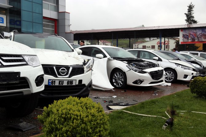 Trafik Kazası Güvenlik Kamerasınca Kaydedildi