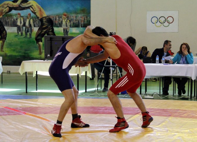 Türkiye Üniversitelerarası Güreş Şampiyonası Edirne'de Başladı