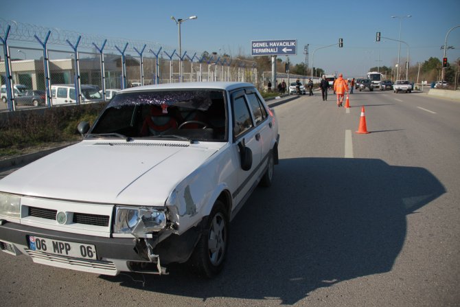 Ankara’da Otomobil Yayaya Çarptı: 1 Yaralı