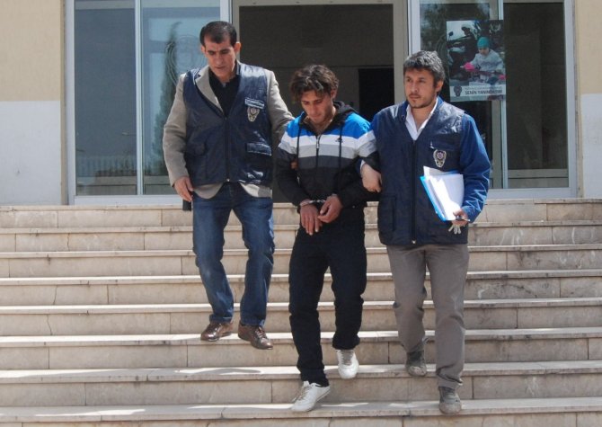 Çaldığı Kamyoneti Sahibine Satarken Yakalandı