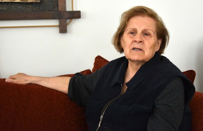 Evini Sattı, Parasını Dolandırıcılara Verdi