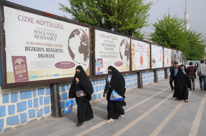 Müftülükten Türkçe Ve Kürtçe Afiş