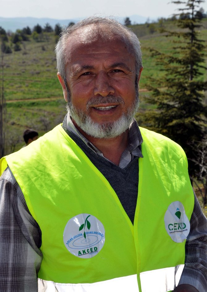 Öğrenciler, 3 Bin Fidanı Toprakla Buluşturdu