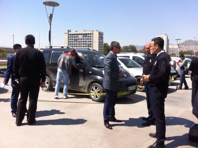 Adliye Otoparkında Silah Ele Geçirildi