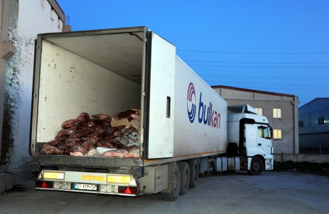 Afyonkarahisar'da Gümrük Kaçağı Et Operasyonu