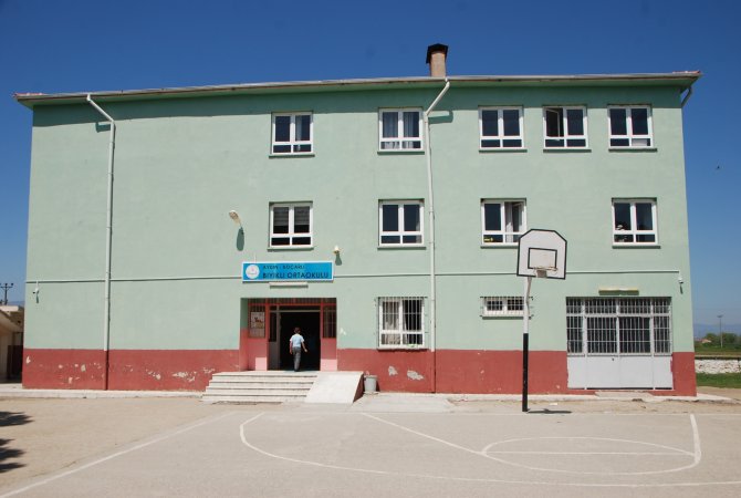 Aydın'da Öğrenci Yakınları, Öğretmeni Darbetti