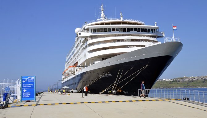 Bodrum'a Sezonun İlk Kruvaziyeri Geldi