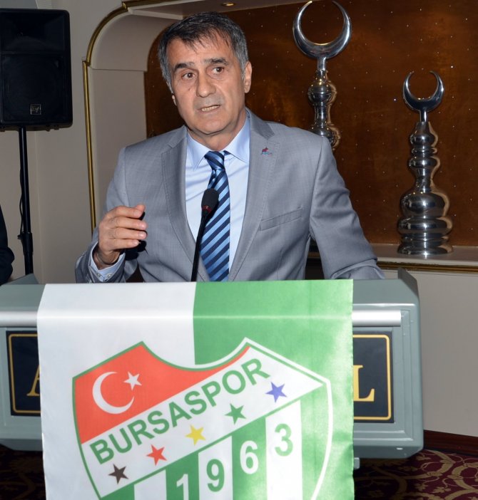 Bursaspor Divan Başkanlık Kurulu Başkanı Şankaya'ya Veda Yemeği