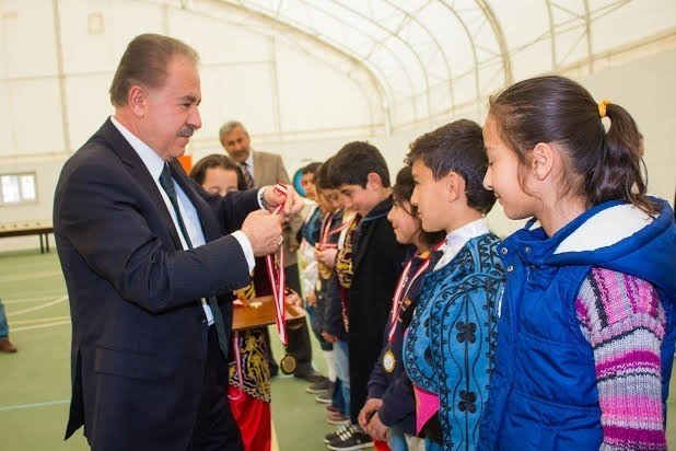 Elmadağ'da "Geleneksel Çocuk Oyunları Yarışması"