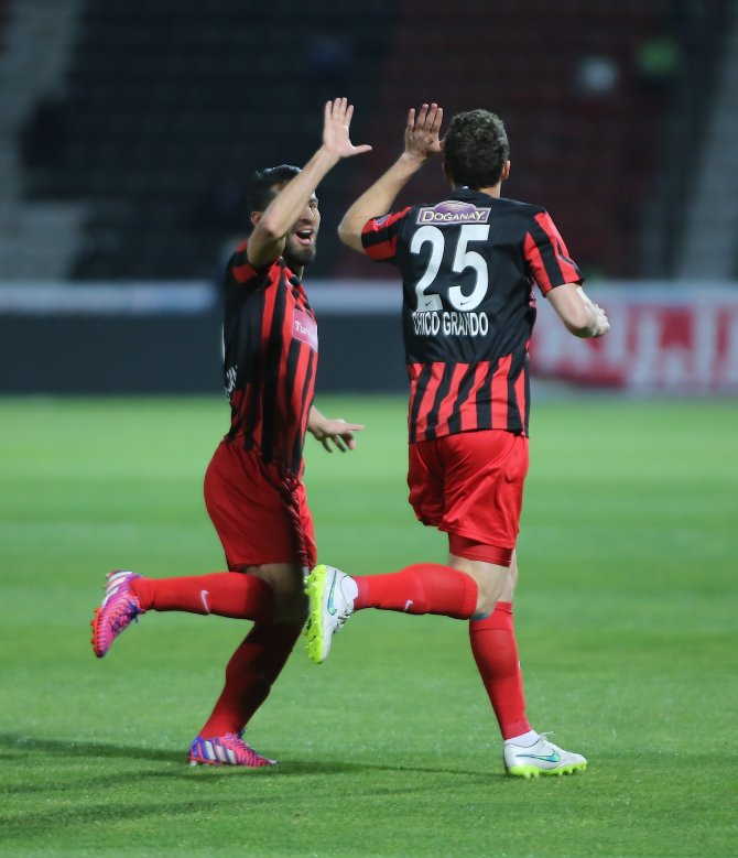 Futbol: Spor Toto Süper Lig